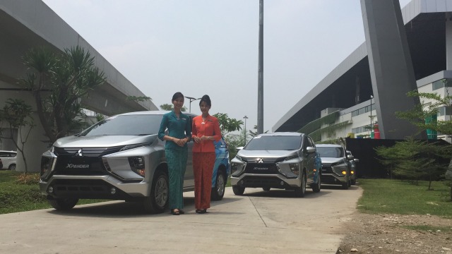 Mitsubishi Xpander resmi menjadi kendaraan operasional awak kabin Garuda Indonesia.  (Foto: Aditya Pratama Niagara/kumparanOTO)