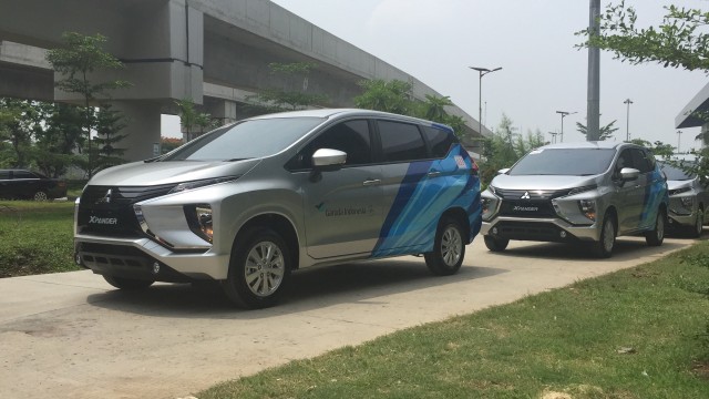 Mitsubishi Xpander resmi menjadi kendaraan operasional awak kabin Garuda Indonesia.  (Foto: Aditya Pratama Niagara / kumparanOTO)