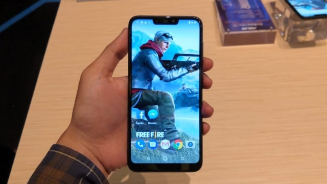 Asus Zenfone Max M2. (Foto: Muhammad Fikrie/kumparan)