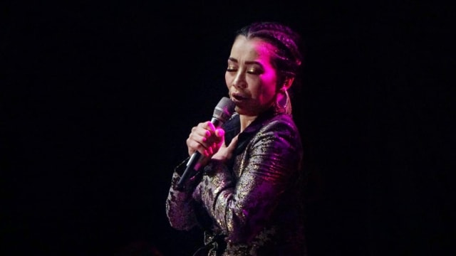 Penampilan Reza Artamevia pada World Music Festival 2018 di Istora Senayan, Jakarta, Senin (11/12/2018). (Foto: Jamal Ramadhan/kumparan)