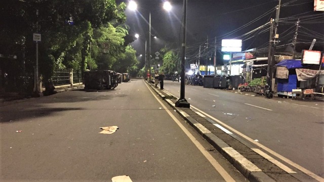 Kondisi jalanan sekitar Polsek Ciracas. (Foto: Foto: Dok. Istimewa)