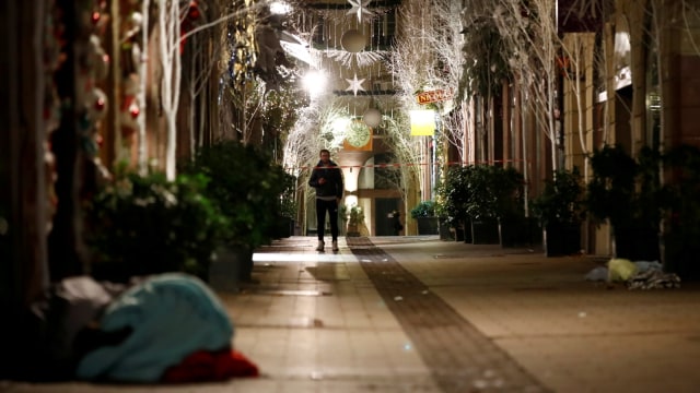 Suasana di lokasi penembakan di Strasbourg, Prancis, Selasa (11/12/2018).  (Foto: REUTERS/Christian Hartmann)