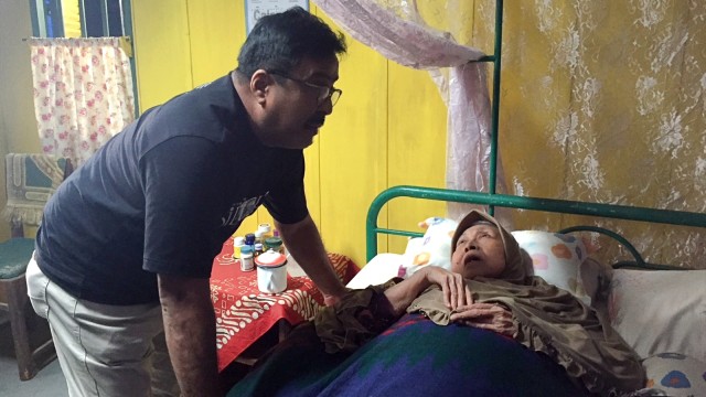 Aminah Cendrakasih menjalani proses syuting. (Foto: Giovanni/kumparan)