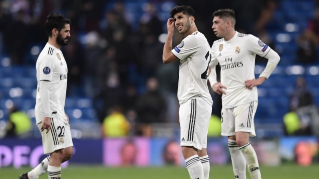 Pemain Real Madrid tak bisa menyembunyikan kekecewaan seusai keok 0-3 dari CSKA Moscow di Stadion Santiago Bernabeu. (Foto: JAVIER SORIANO/AFP)