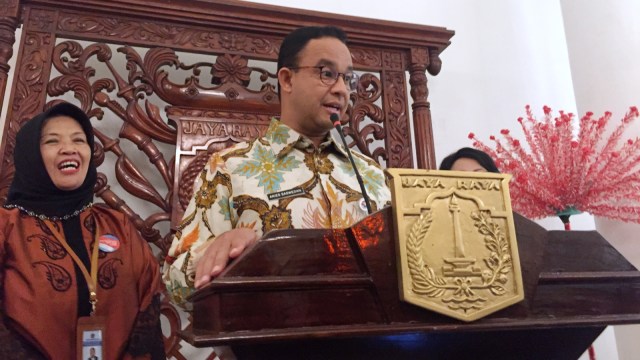 Gubernur Anies Baswedan saat di Balai Kota. (Foto: Moh Fajri/kumparan)