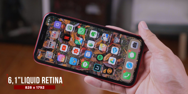Harga lebih Murah, tapi Tetap Mewah | Review iPhone XR Setelah 30 Hari! (4)