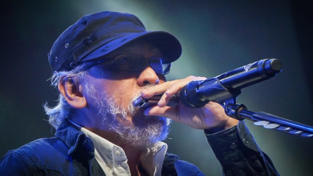 Konser Iwan Fals di LiveSpace SCBD, Jakarta, Minggu (16/12). (Foto: Jamal Ramadhan/kumparan)