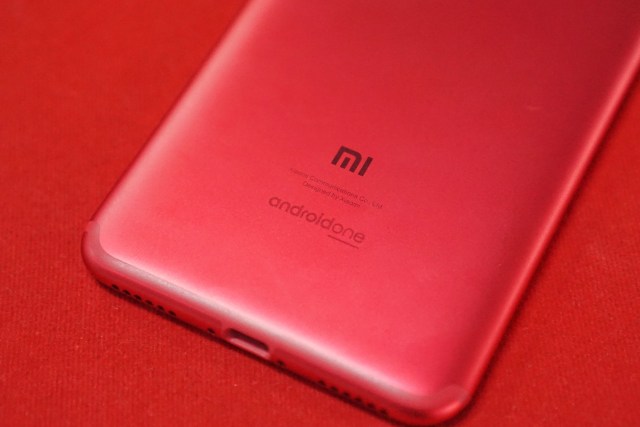 com-Xiaomi Mi A2  (Foto: Muhammad Rezky Agustyananto/kumparan)