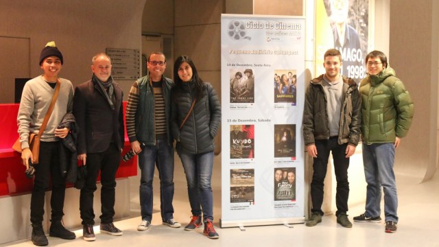 Warga Portugal tonton film Deddy Mizwar. (Foto: Dok. KBRI Lisabon)