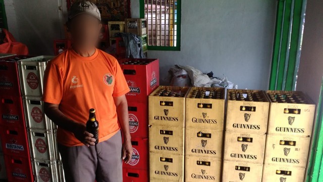 Polisi di Bojonegoro Amankan Ratusan Botol Minuman Keras (1)