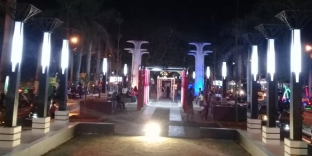 Belum Diresmikan, Ornamen Taman Seribu Lampu Dirusak