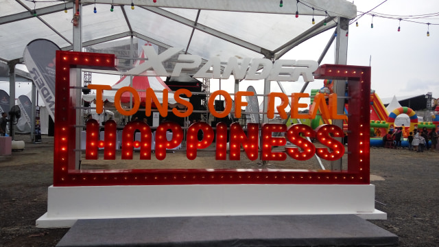 Keseruan Acara XPANDER Tons Of Real Happiness di Bandung