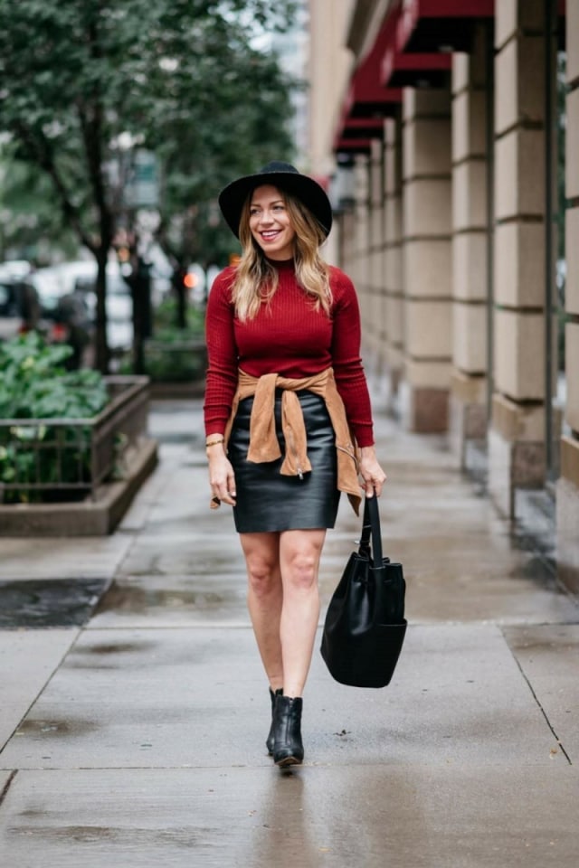 Inspirasi Mengikat Sweater Penuh Gaya di Pinggangmu ala Street Styler Wajib Dicoba! (1)