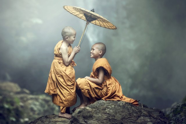 Ilustrasi Penduduk Thailand yang Tersenyum (Foto: Shutter Stock)