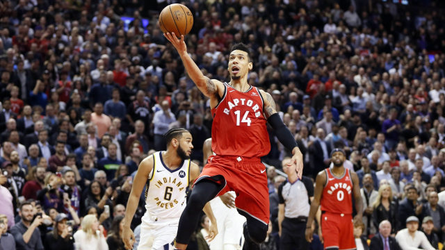 Guard Toronto Raptors, Danny Green, melakukan lay-up ke ring Indiana Pacers. (Foto: John E. Sokolowski-USA TODAY Sports via Reuters)