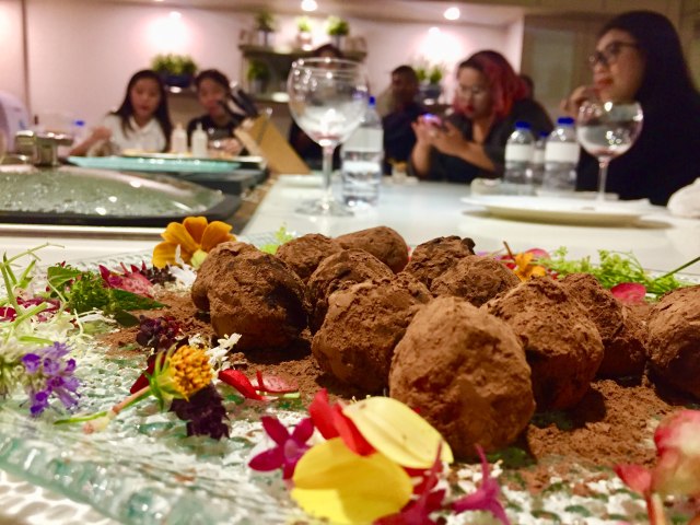 Ilustrasi Chocolate Truffle (Foto: Mela Nurhidayati/kumparan)