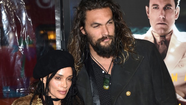 Jason Momoa dan Lisa Bonet. (Foto: AFP/ROBYN BECK)