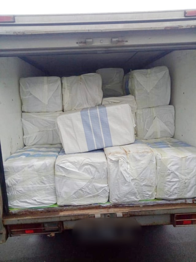 HP ilegal dar Malaysia senilai Rp 7,3 M disita polisi. (Foto: Dok.Polda Kalbar)