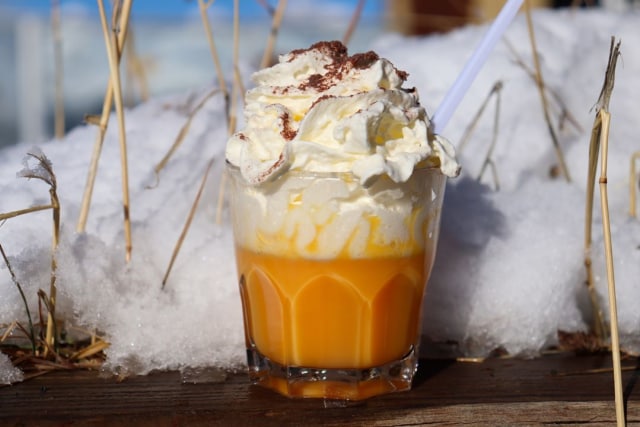 Minuman khas Natal (Foto: Instagram @luciejeli)