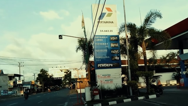 SPBU Pertamina di Tulungagung yang diretas 'hacker PewDiePie'. (Foto: GearNard/YouTube)