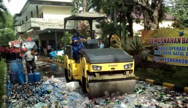58 Ton Ragi Bahan Miras Trobas di Malang Dihancurkan