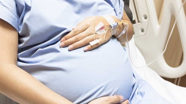 Melahirkan Tanpa Rasa Sakit Berkat Hypnobirthing