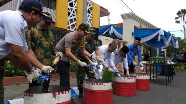 Pemusnahan Miras di Kota Probolinggo Kena Sentil MUI, Kenapa?