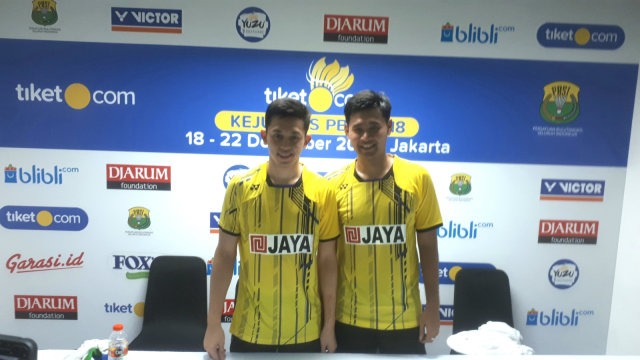Ganda putra Jaya Raya Jakarta, Muhammad Rian Ardianto/Angga Pratama, di Kejurnas PBSI 2018.
 (Foto: Karina Nur Shabrina/kumparan)