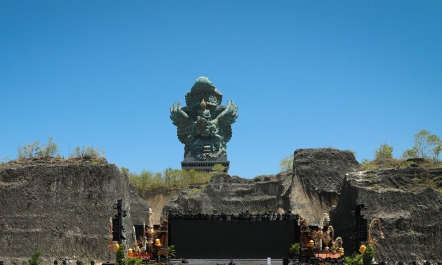 Pengunjung GWK Belum Bisa Masuk ke Dalam Patung Raksasa