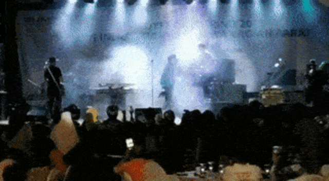 Detik-detik band Seventeen terhempas tsunami. (Foto: Dok. Istimewa)