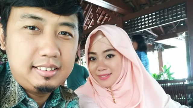 Ade Jigo dan istrinya, Meyuza (Foto: Instagram @adejigo)