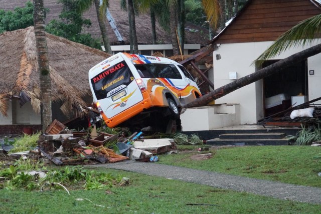 Suasana Villa di Tanjung Lesung yang hancur di terjang tsunami. (Foto: Helmi Afandi Abdullah/kumparan)