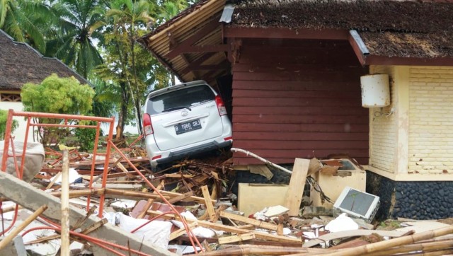 Kondisi Hotel Mutiara Carita usai diterjang tsunami di Selat Sunda. (Foto: Helmi Afandi Abdullah/kumparan)