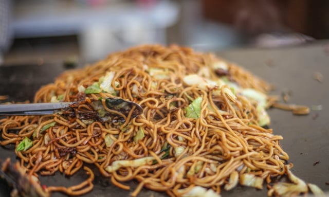 Ilustrasi Yakisoba (Foto: Shutterstock/Darunee Sakulsri)