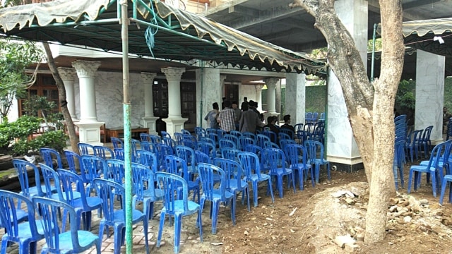 Suasana rumah duka istri Ifan 'Seventeen' di Ponorogo. (Foto: Pramita Kusumaningrum)