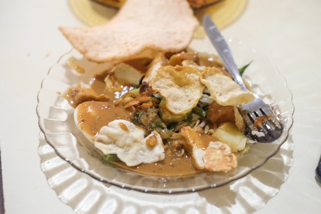 Gado – Gado Legendaris Jakarta Punya Cerita (6)