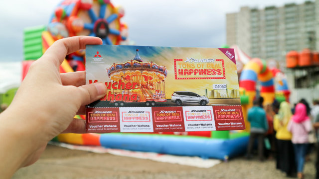 Mengukir Kenangan Indah di Mitsubishi Xpander Tons of Real Happiness