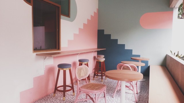 5 Coffee Shop di Jakarta Selatan yang Asyik Buat Nongkrong (13)