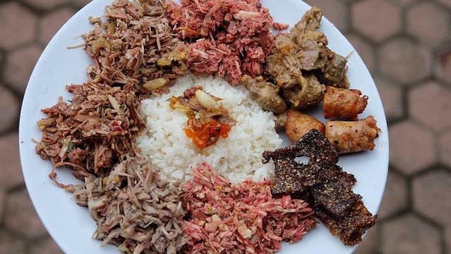 Lawar. (Foto: Instagram/@balisaje)