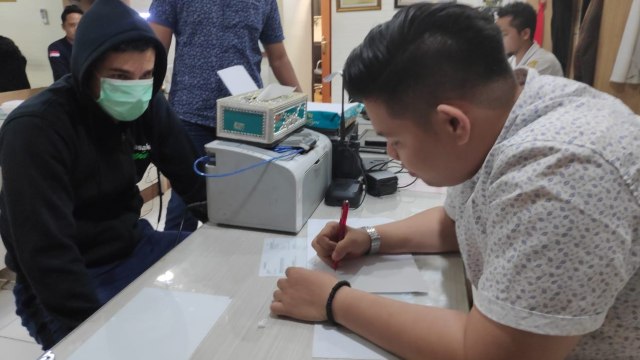 Steve Emmanuel di Polres Jakarta Barat. (Foto: Dok. Istimewa)