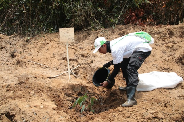 Peserta ADES Conservation di Bea Muring, Manggarai Timur, NTT (Foto: Dok. kumparan)