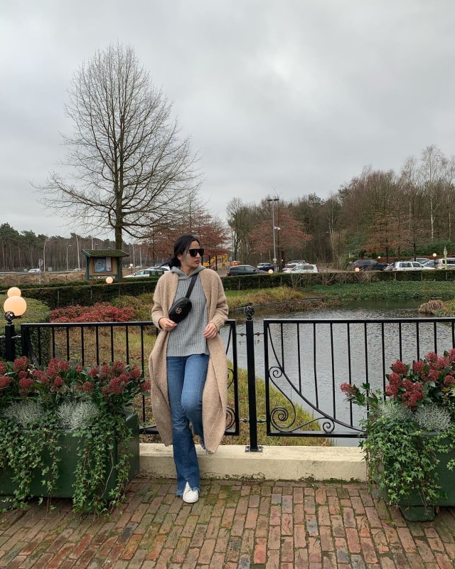 Nia Ramadhani di Efteling Theme Park Resort, Belanda (Foto: Instagram (@ramadhaniabakrie))