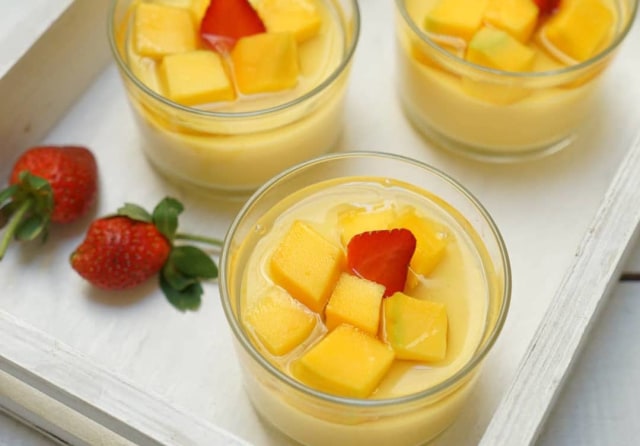 Puding Sutra Mangga. Foto: Instagram/@renatharevine