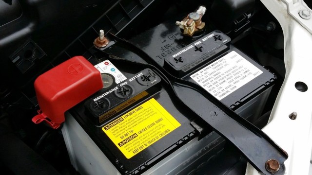 Ilustrasi Aki Mobil (Foto: BruceEmmerling/Pixabay)