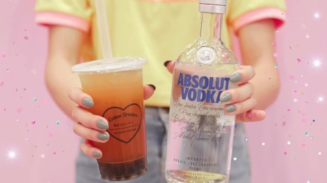 Alcoholic Bubble Tea Series  (Foto: Instagram @ cottondreams.co)