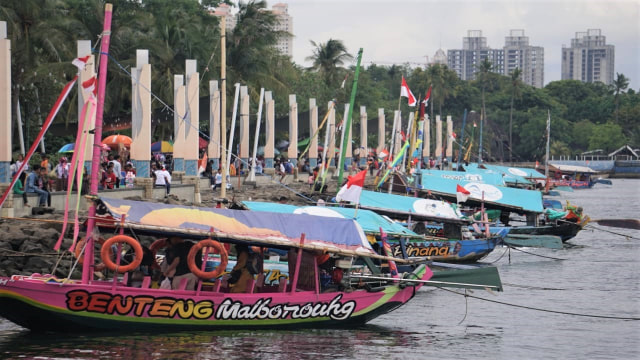 Wahana perahu di kawasan Pantai Karavan Ancol. (Foto: Nugroho Sejati/kumparan)