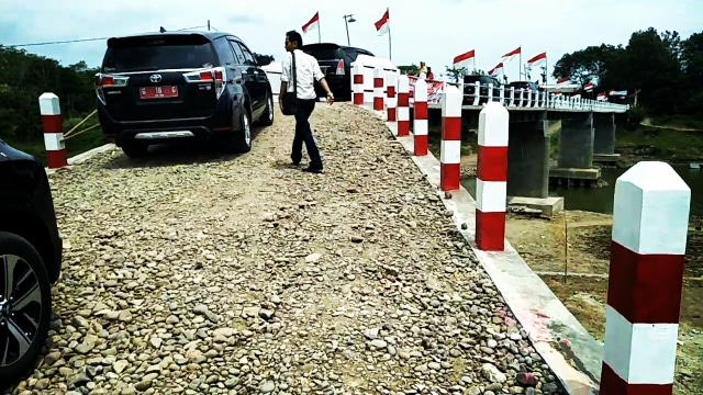 2 Jembatan Baru, KadoTahun Baru bagi Ribuan Warga Wlahar Larangan Brebes (1)