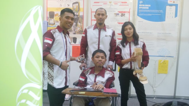 Sepatu Aveo buatan mahasiswa UGM. (Foto: Istimewa)