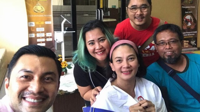 Anjasmara laporkan pelaku bully sang istri ke Polres Metro Jakarta Selatan. (Foto: Instagram/@anjasmara)