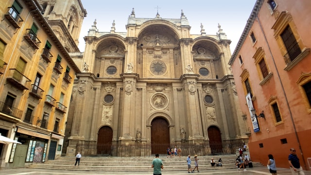 Bangunan di Granada. (Foto: Flickr/Ai Shamanka)